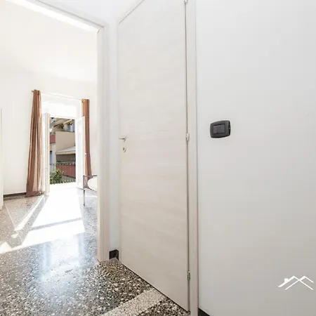 Apartamento Fincantieri| Leonard| Airport 8 Minutes| 3br| Terrace| By Tilo Génova