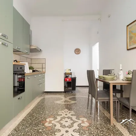 Apartamento Fincantieri| Leonard| Airport 8 Minutes| 3br| Terrace| By Tilo *