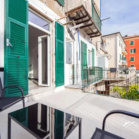 Apartamento Fincantieri| Leonard| Airport 8 Minutes| 3br| Terrace| By Tilo