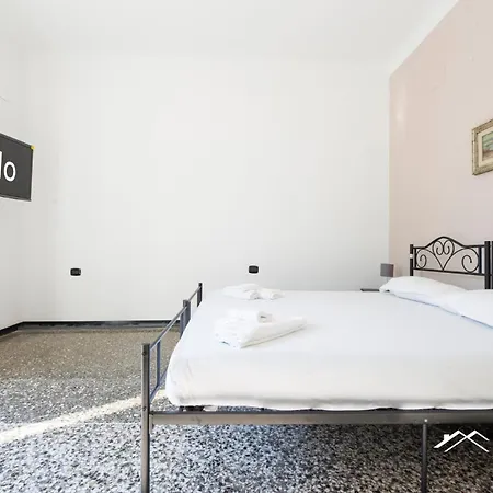 Apartment Fincantieri| Leonard| Airport 8 Minutes| 3br| Terrace| By Tilo